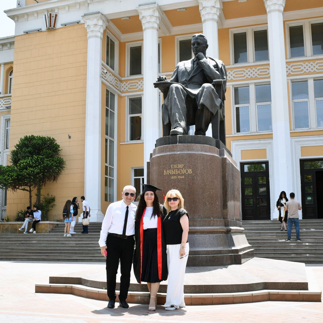 В Бакинской музыкальной академии прошел праздничный вечер выпускников (ФОТО)