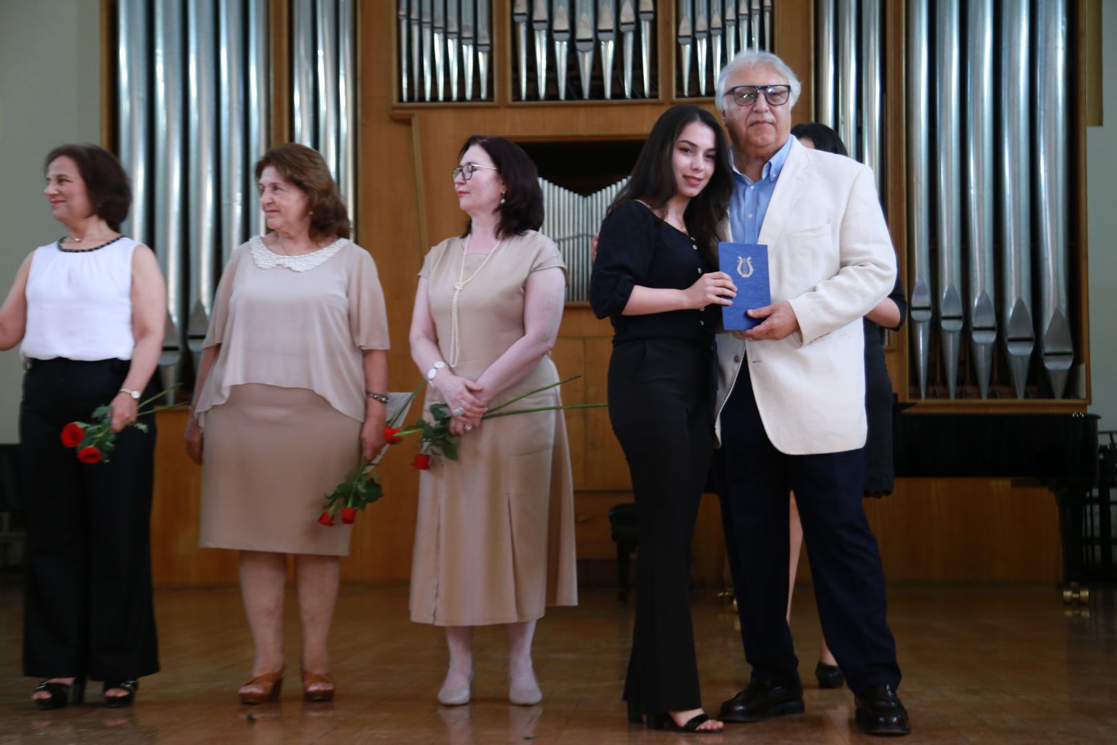 В Бакинской музыкальной академии прошел праздничный вечер выпускников (ФОТО)