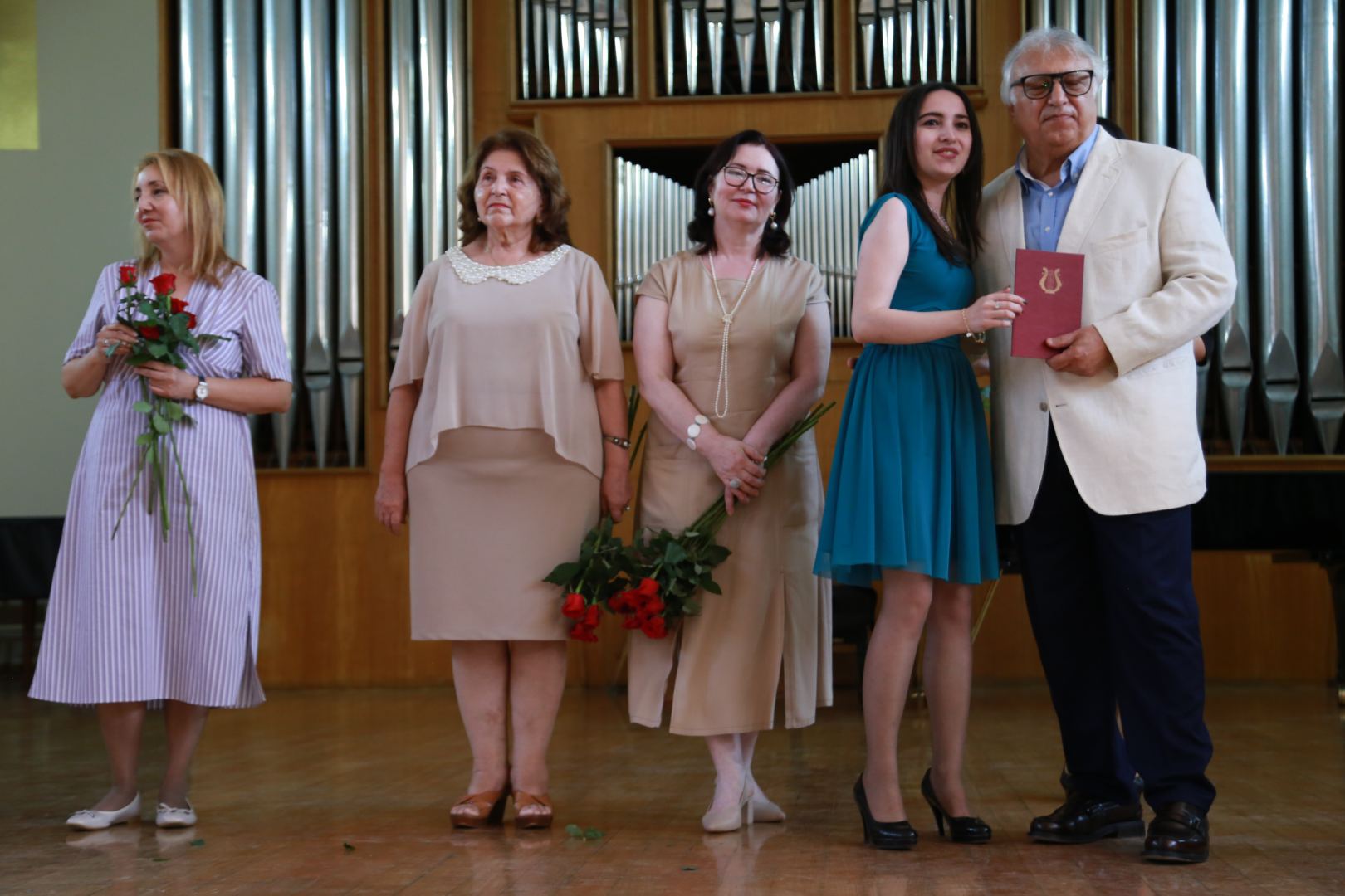 В Бакинской музыкальной академии прошел праздничный вечер выпускников (ФОТО)