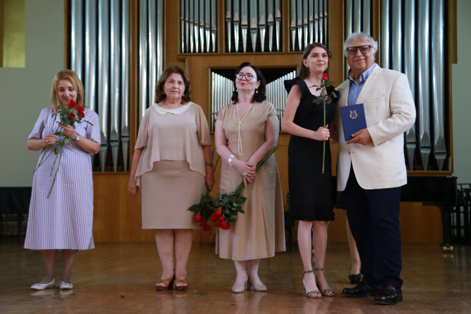 В Бакинской музыкальной академии прошел праздничный вечер выпускников (ФОТО)