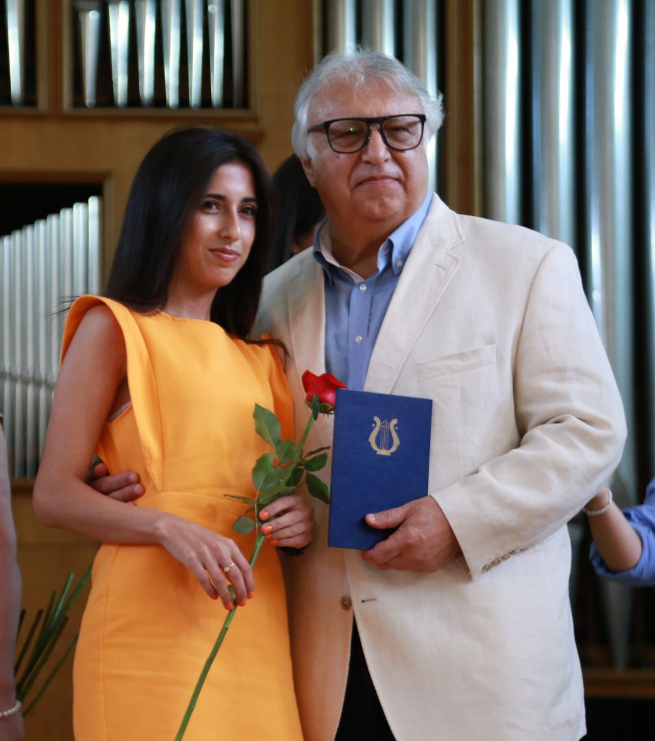 В Бакинской музыкальной академии прошел праздничный вечер выпускников (ФОТО)