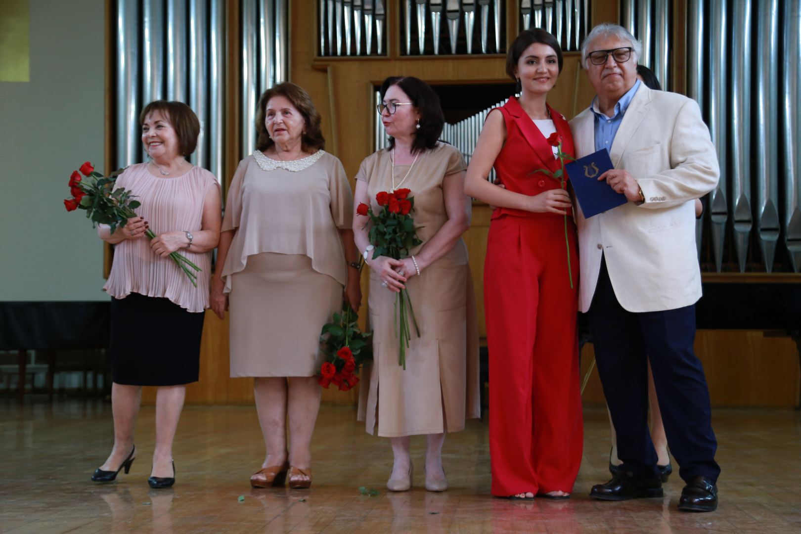 В Бакинской музыкальной академии прошел праздничный вечер выпускников (ФОТО)