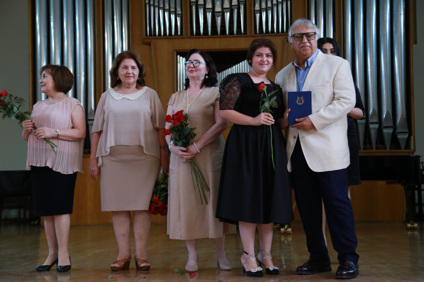 В Бакинской музыкальной академии прошел праздничный вечер выпускников (ФОТО)