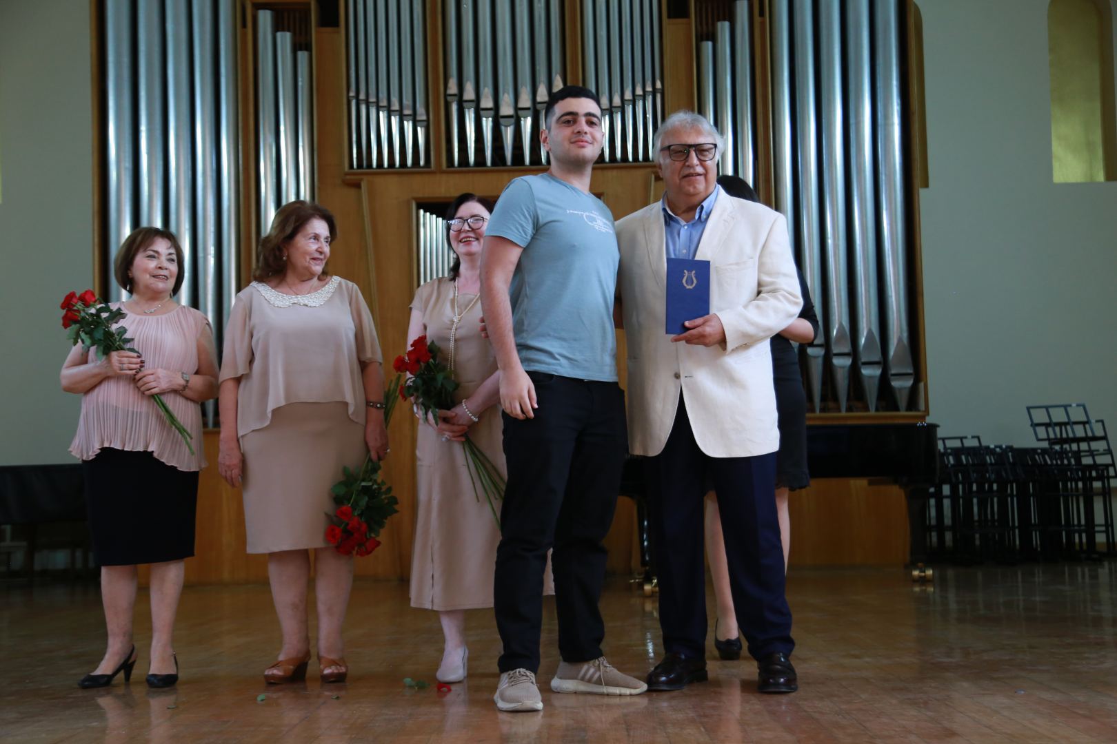 В Бакинской музыкальной академии прошел праздничный вечер выпускников (ФОТО)