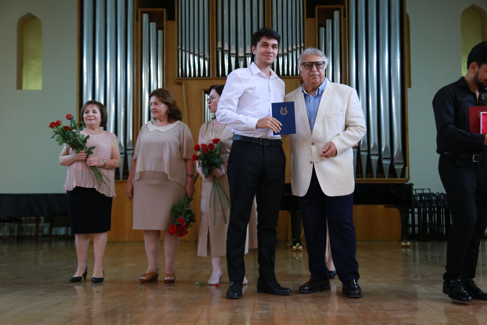 В Бакинской музыкальной академии прошел праздничный вечер выпускников (ФОТО)