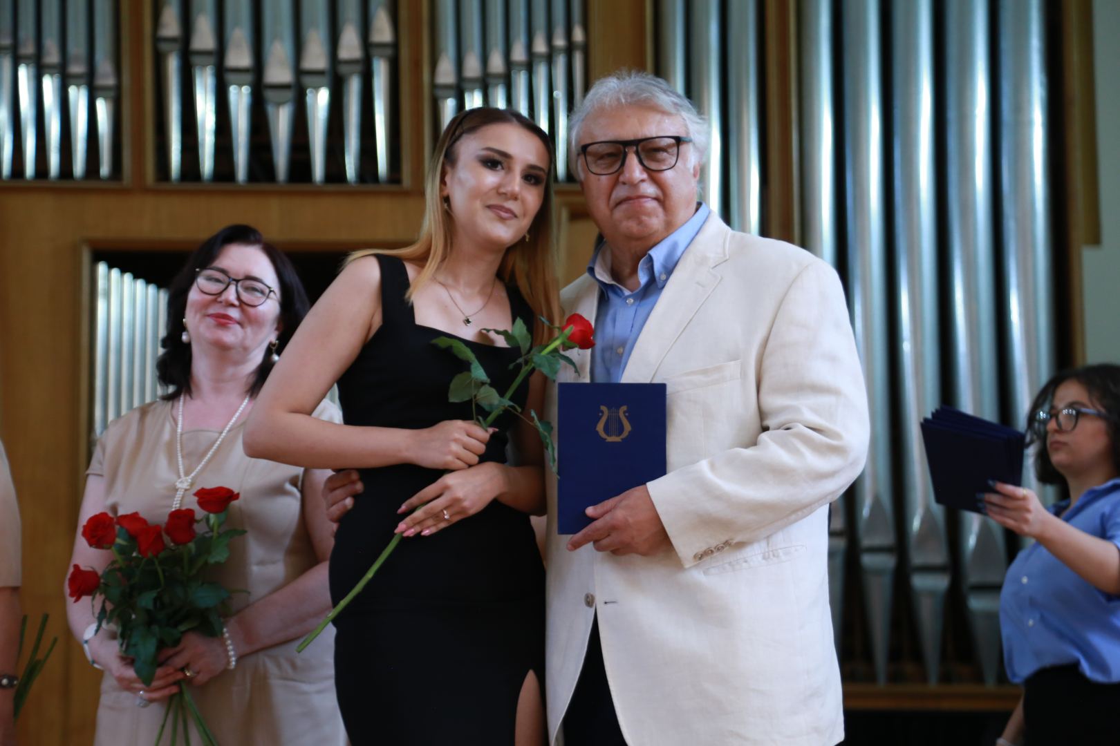 В Бакинской музыкальной академии прошел праздничный вечер выпускников (ФОТО)