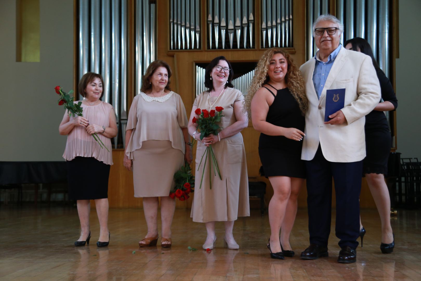 В Бакинской музыкальной академии прошел праздничный вечер выпускников (ФОТО)