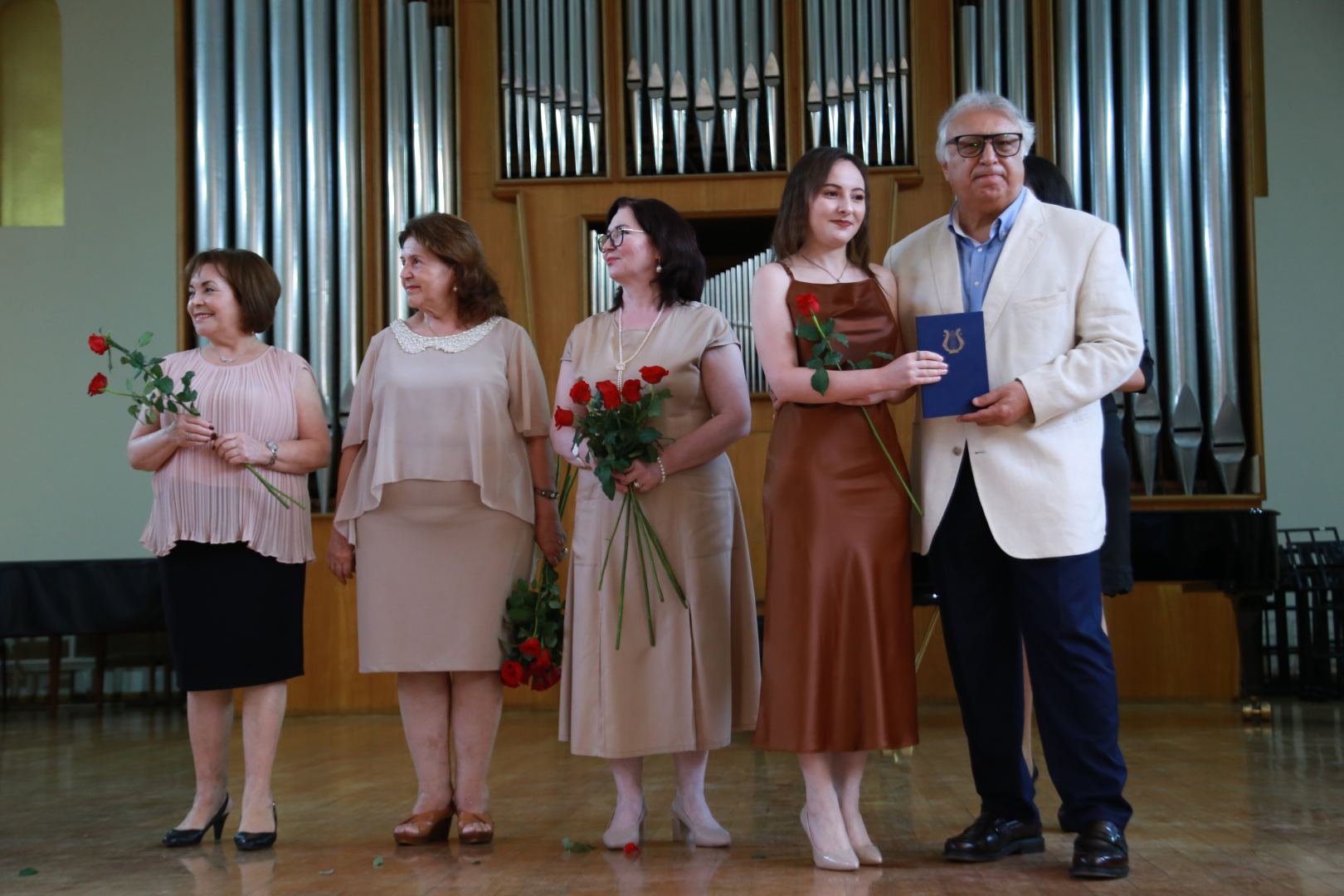 В Бакинской музыкальной академии прошел праздничный вечер выпускников (ФОТО)