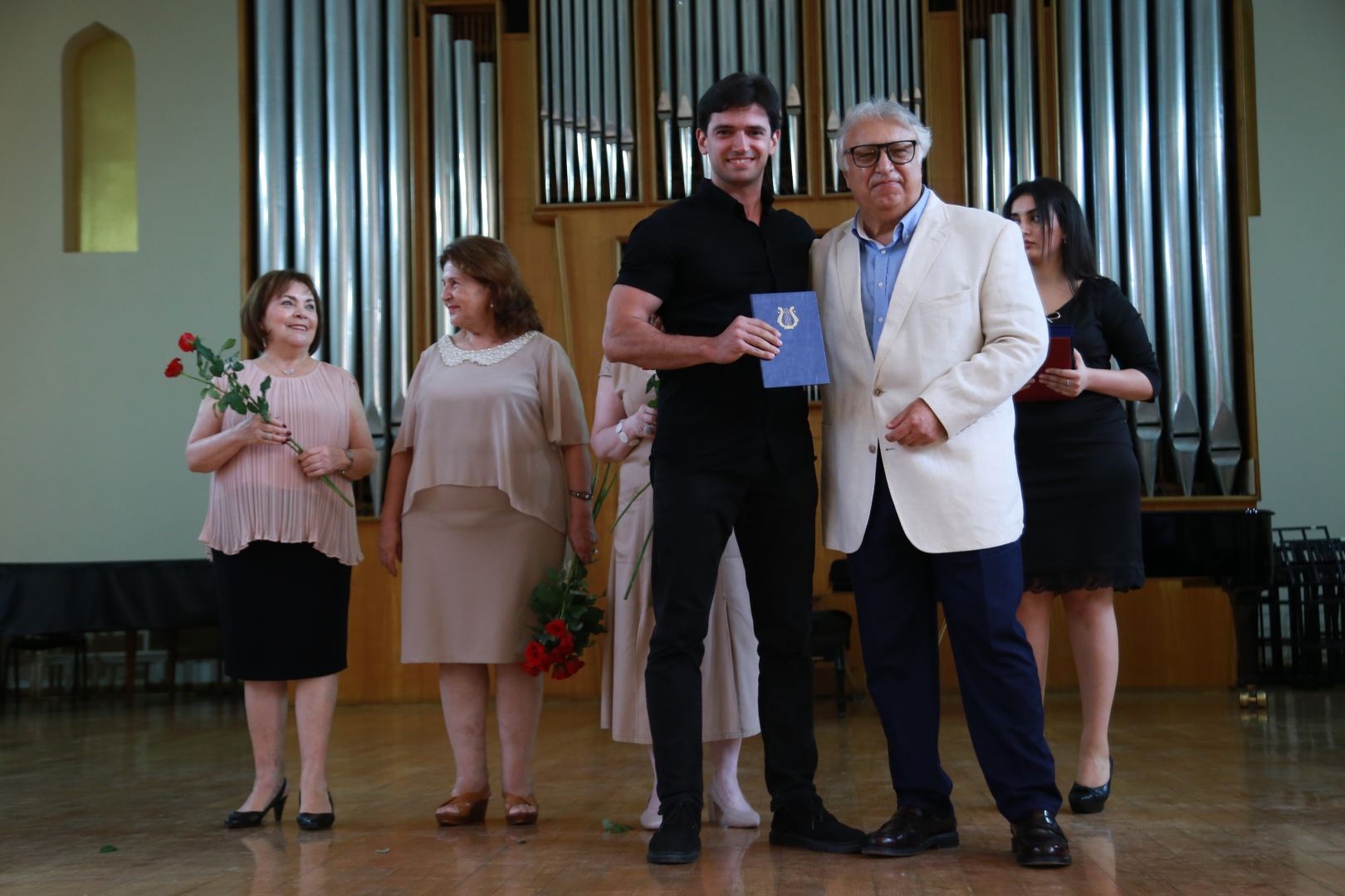 В Бакинской музыкальной академии прошел праздничный вечер выпускников (ФОТО)