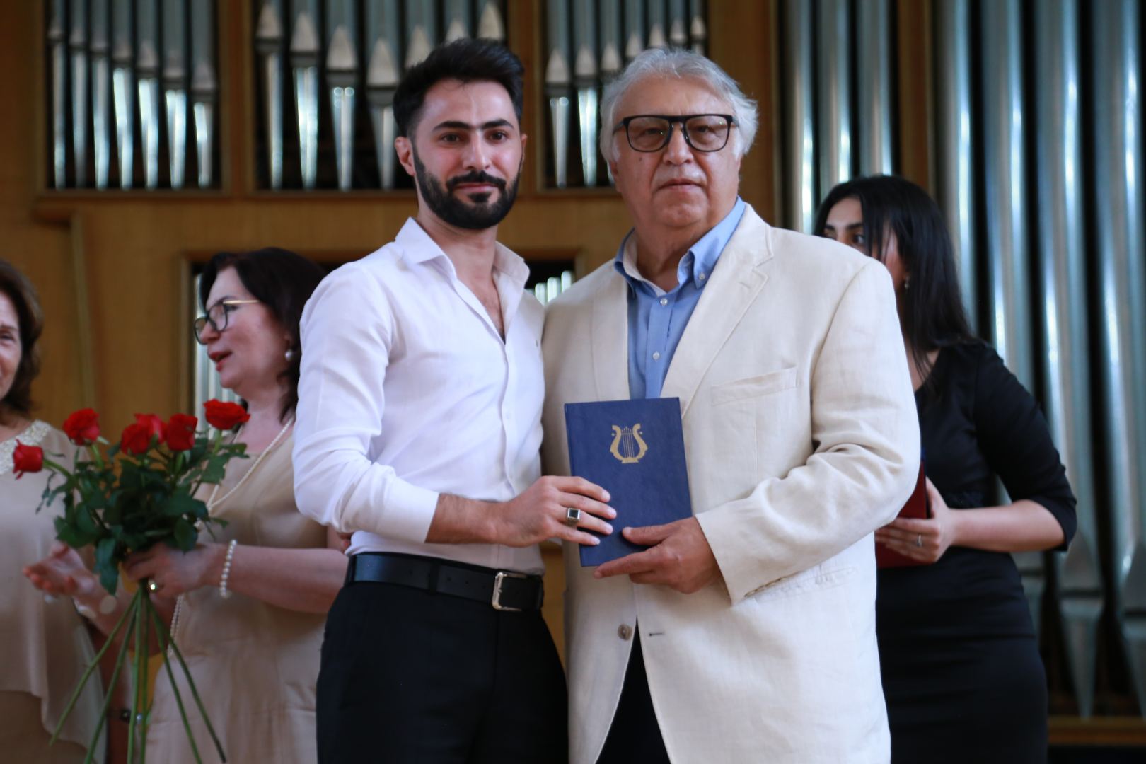 В Бакинской музыкальной академии прошел праздничный вечер выпускников (ФОТО)