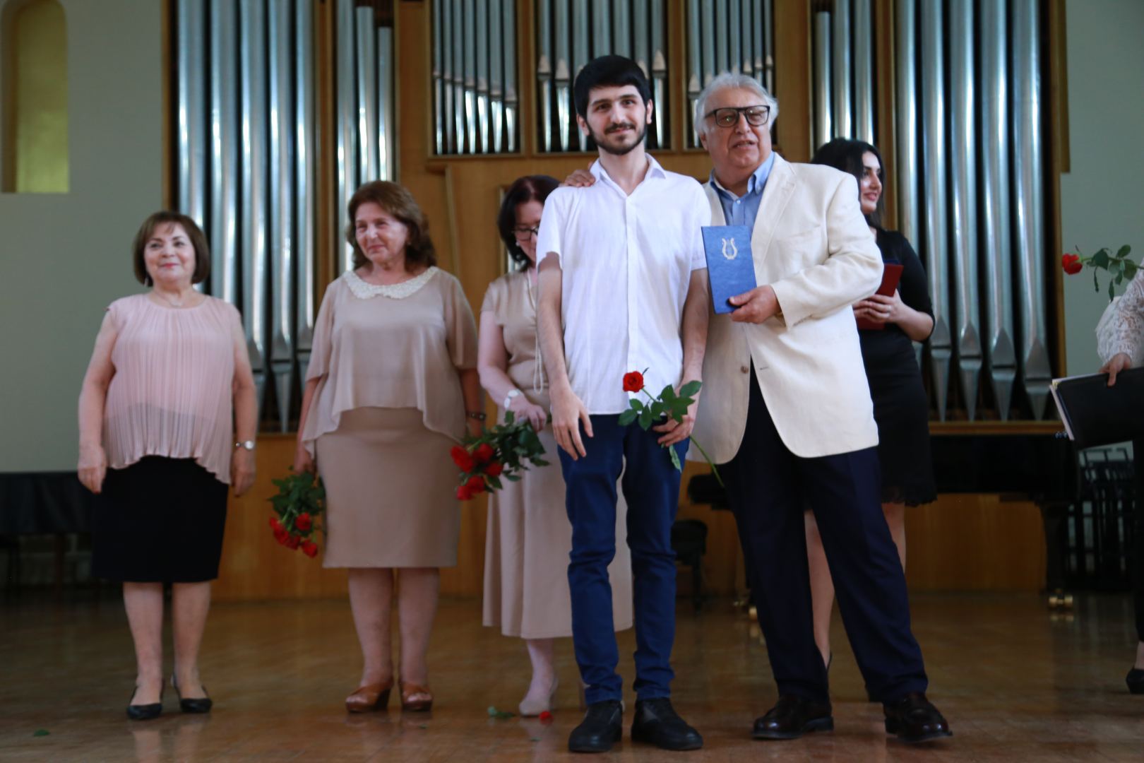 В Бакинской музыкальной академии прошел праздничный вечер выпускников (ФОТО)