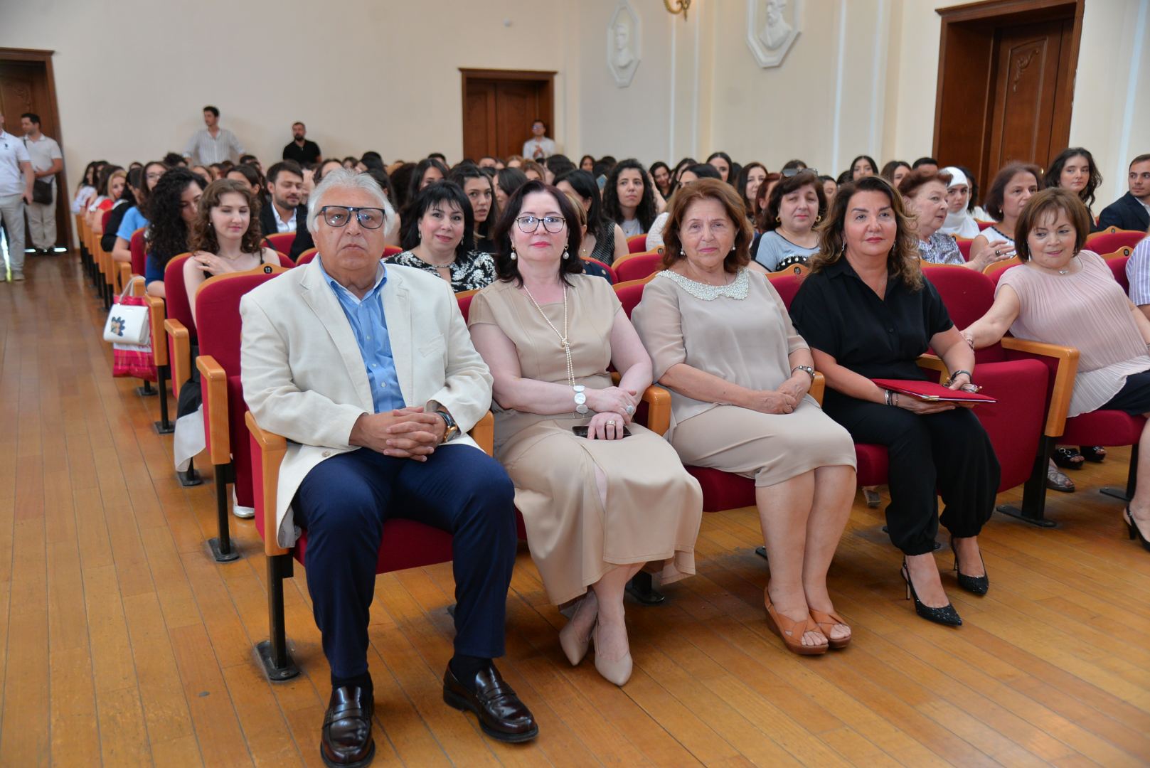 В Бакинской музыкальной академии прошел праздничный вечер выпускников (ФОТО)