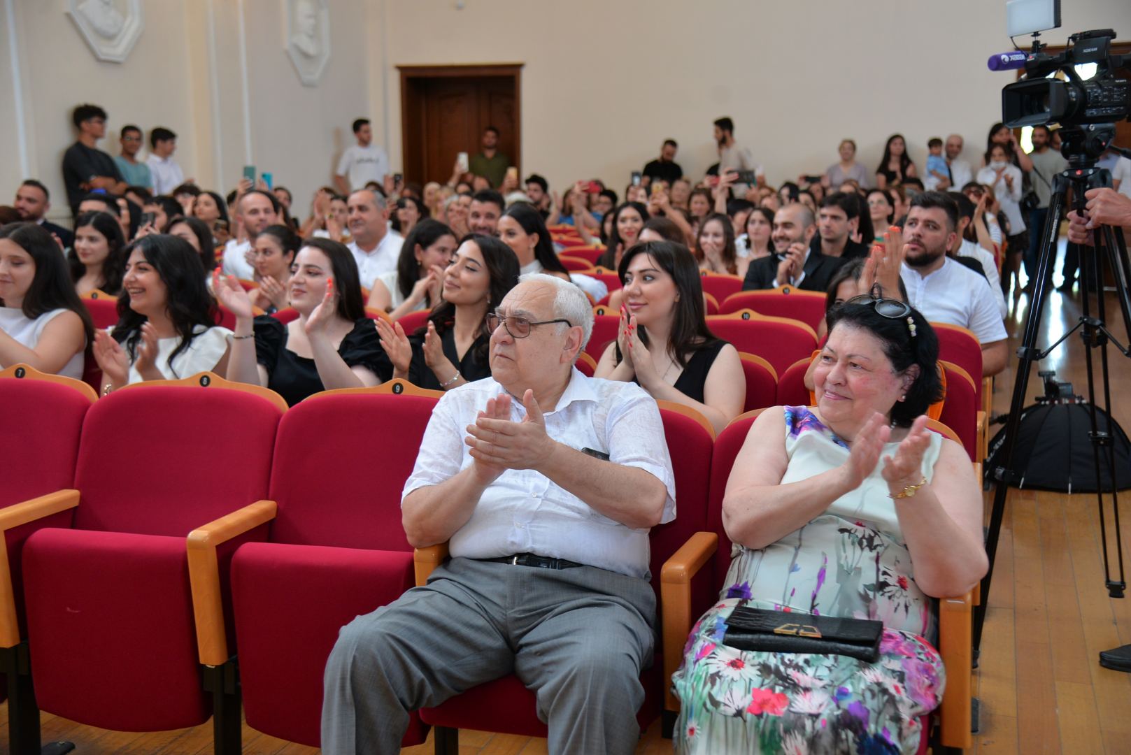 В Бакинской музыкальной академии прошел праздничный вечер выпускников (ФОТО)