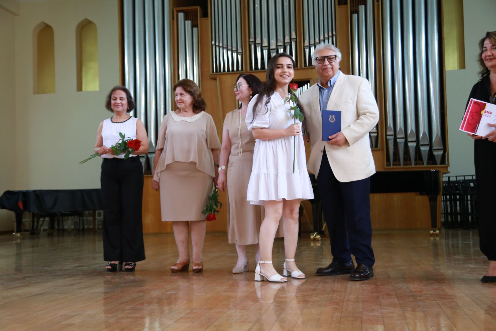 В Бакинской музыкальной академии прошел праздничный вечер выпускников (ФОТО)