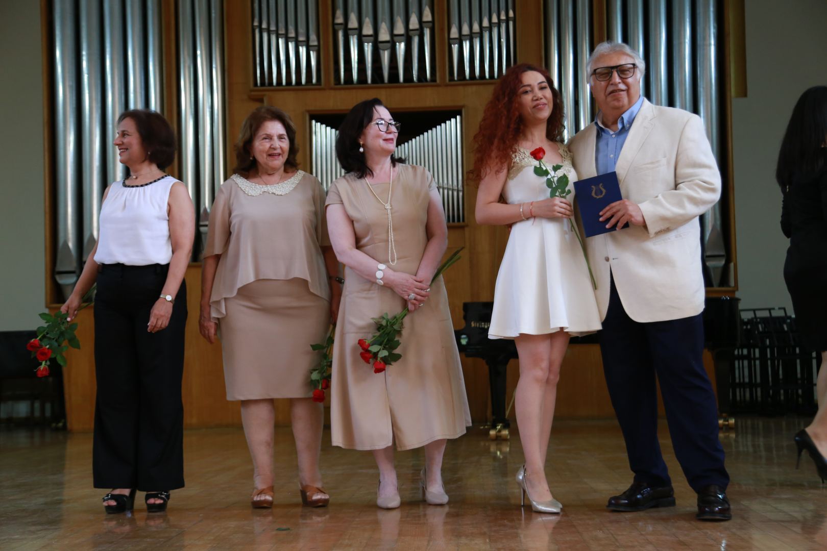 В Бакинской музыкальной академии прошел праздничный вечер выпускников (ФОТО)