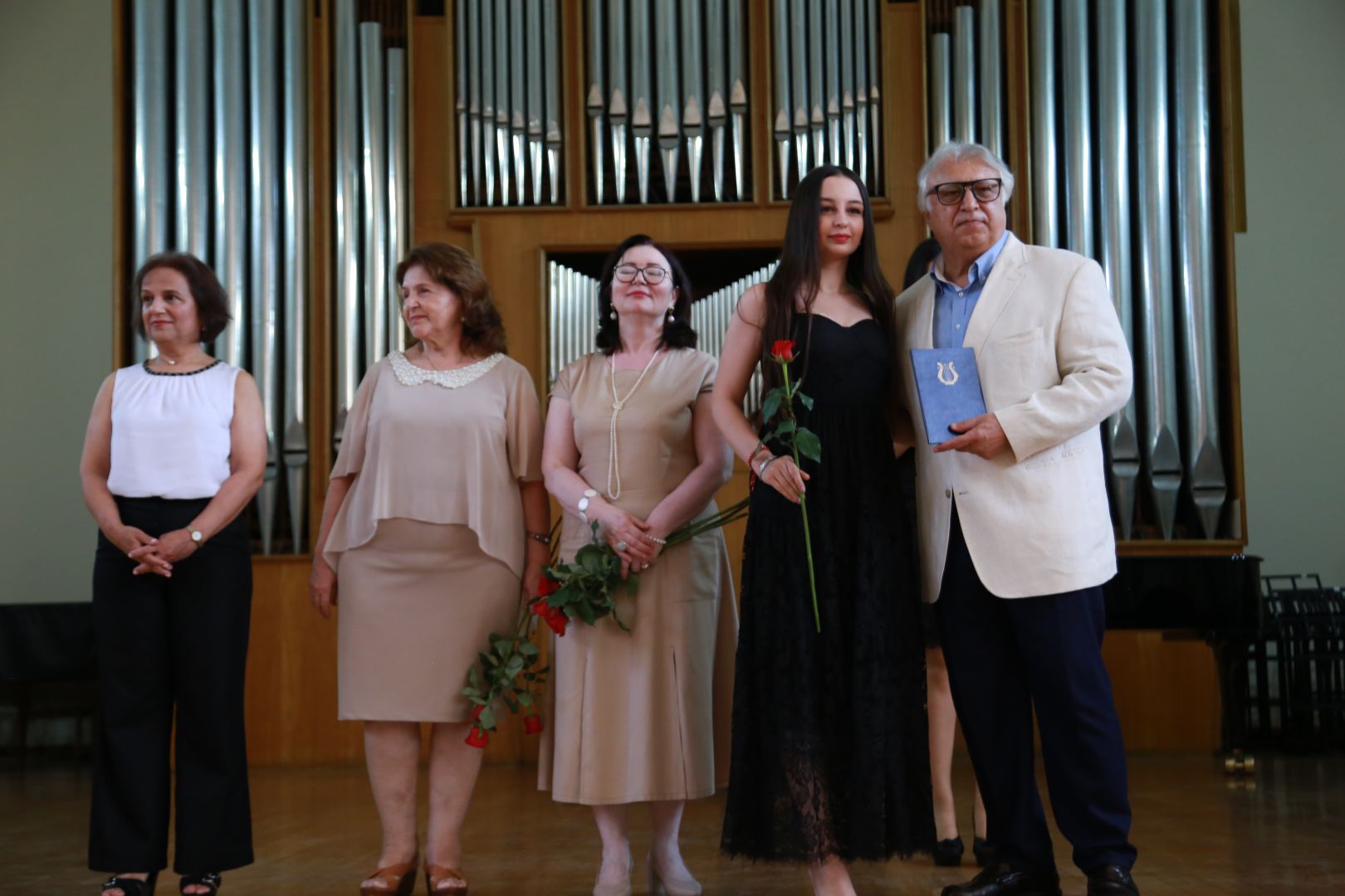 В Бакинской музыкальной академии прошел праздничный вечер выпускников (ФОТО)