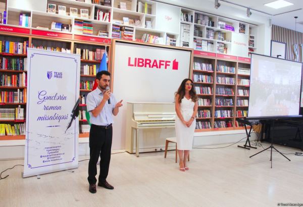 В мире книг с азербайджанскими телеведущими и журналистами (ФОТО)