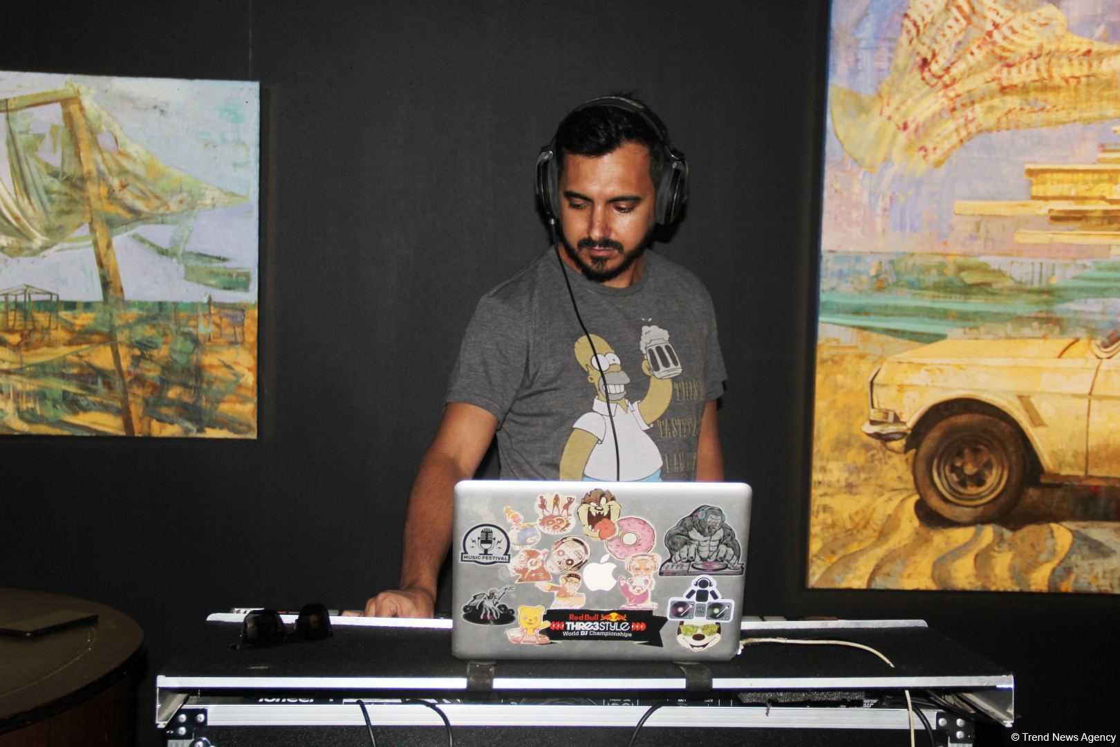 Ветра Абшерона… Прошлое и настоящее с любовью и ностальгией в произведениях Бутуная Хагвердиева в QGallery (ФОТО)