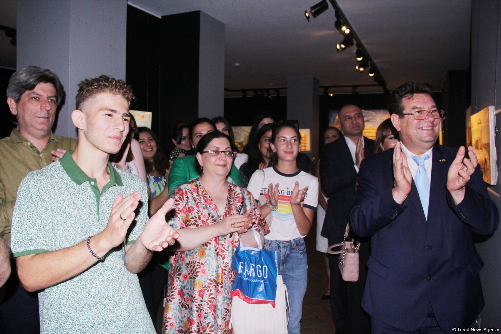 Ветра Абшерона… Прошлое и настоящее с любовью и ностальгией в произведениях Бутуная Хагвердиева в QGallery (ФОТО)