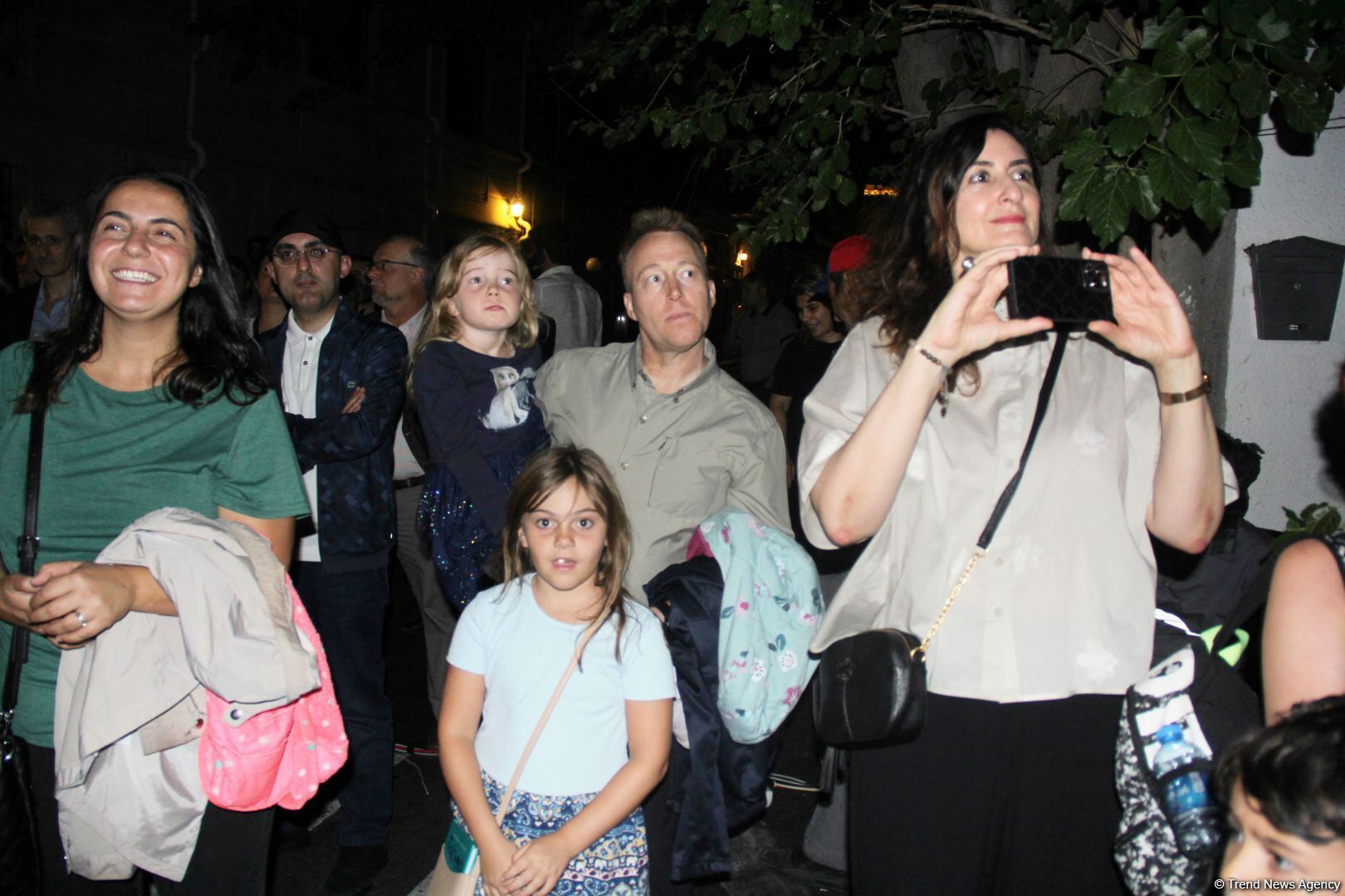 На стенах бакинской бани "Фантазия" представлен удивительный 3D-mapping, реализованный  посольством Германии и QGallery (ФОТО)