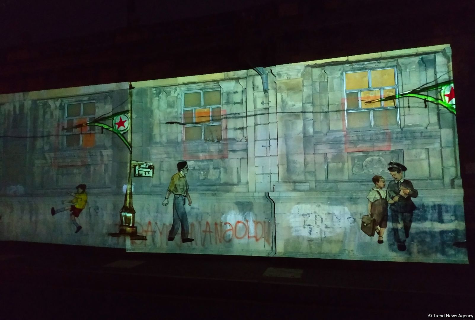 На стенах бакинской бани "Фантазия" представлен удивительный 3D-mapping, реализованный  посольством Германии и QGallery (ФОТО)