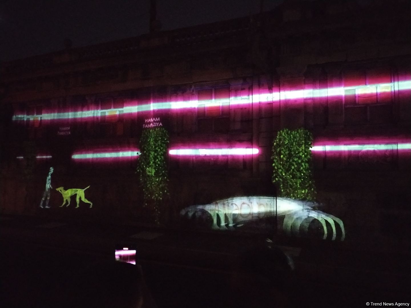 На стенах бакинской бани "Фантазия" представлен удивительный 3D-mapping, реализованный  посольством Германии и QGallery (ФОТО)