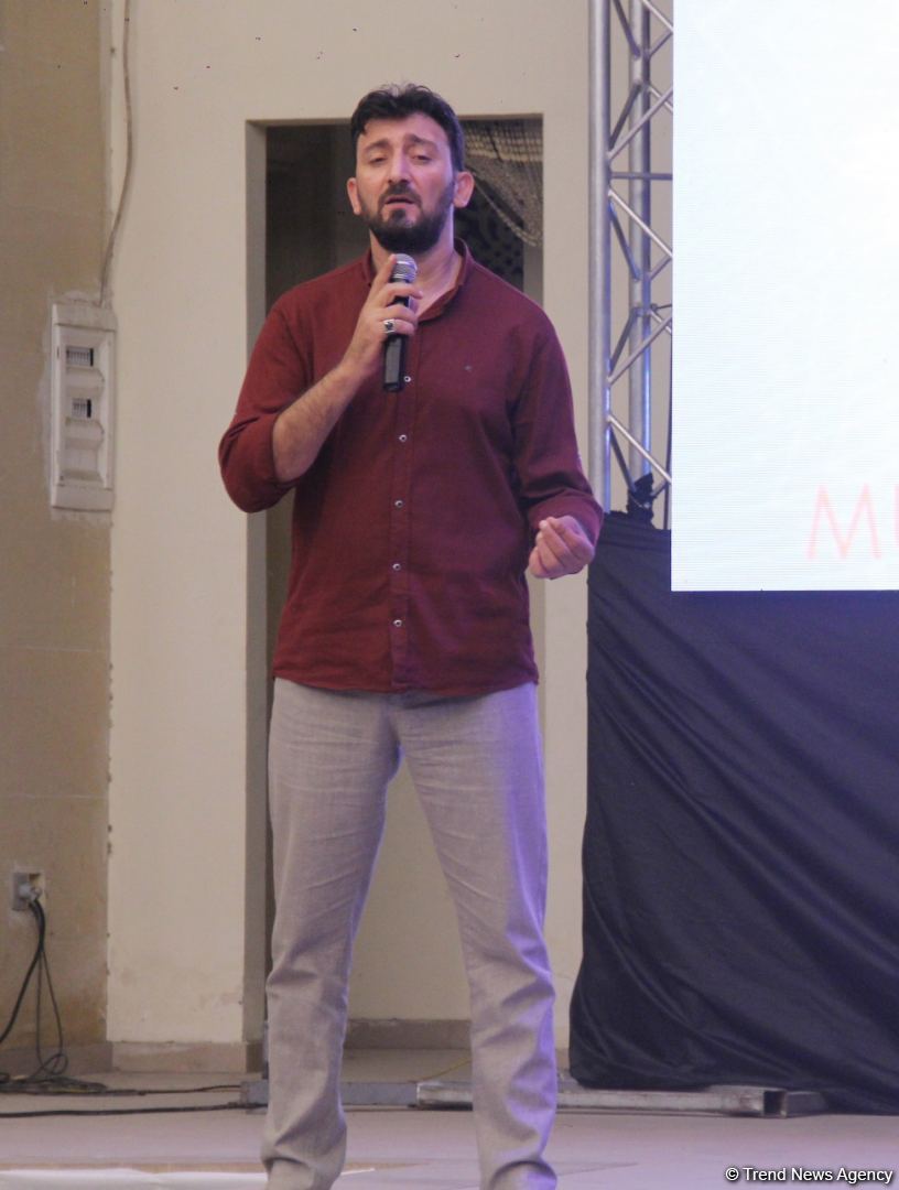 В Баку прошла церемония награждения национальной премией "Mətbuatın dostu 2022" (ФОТО)