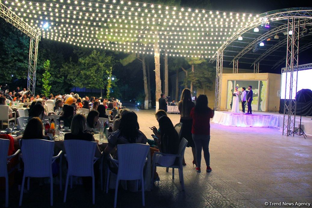 В Баку прошла церемония награждения национальной премией "Mətbuatın dostu 2022" (ФОТО)