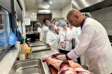 В Баку инклюзивная группа вовлечена в мир гастрономического искусства (ФОТО)