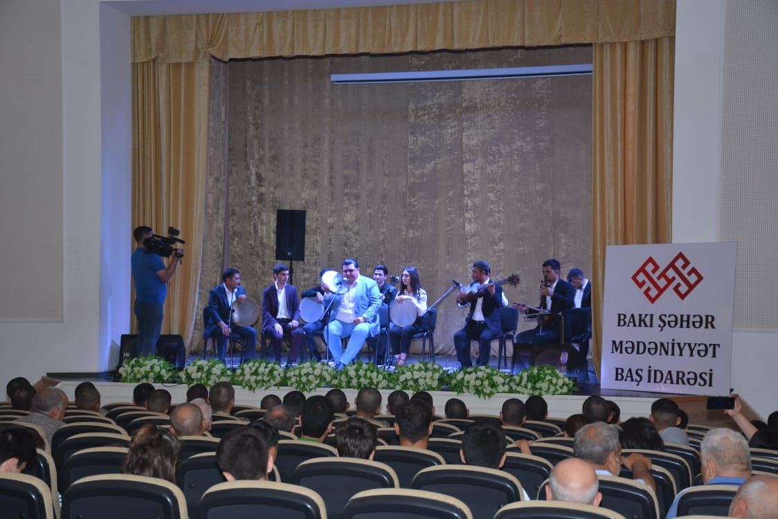 "У нас гость" – народный артист Забит Набизаде и его ученики выступили с концертом (ФОТО)