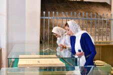 Первый вице-президент Мехрибан Алиева и вице-президент Фонда Гейдара Алиева Лейла Алиева посетили Музей Мевланы в Конье (ФОТО/ВИДЕО)