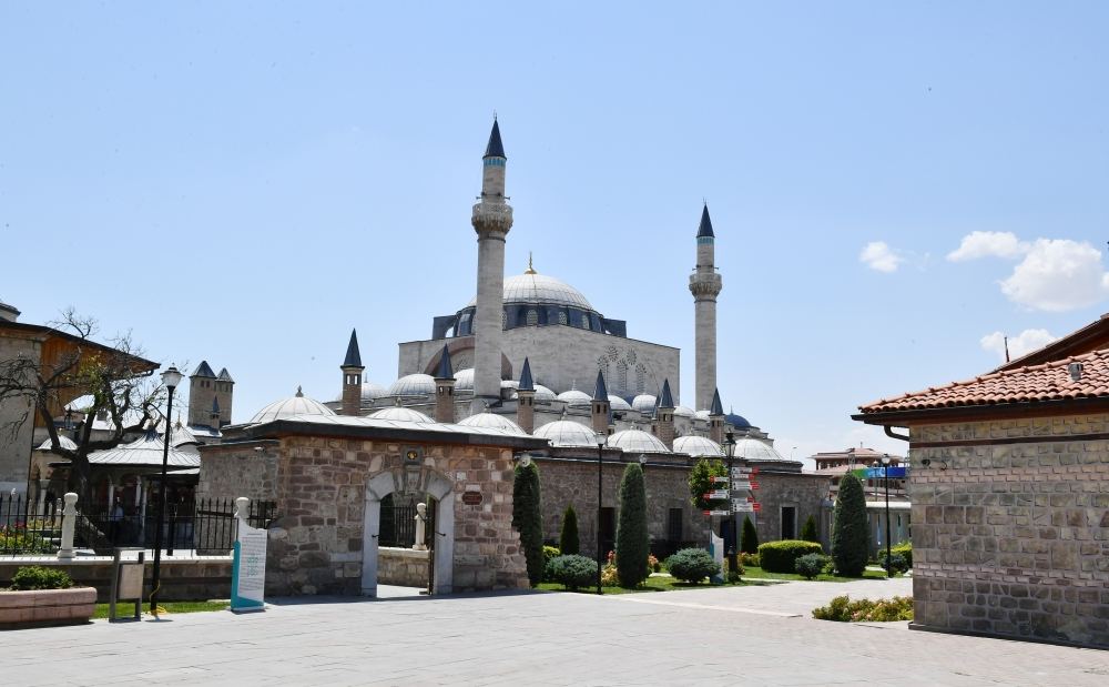 Первый вице-президент Мехрибан Алиева и вице-президент Фонда Гейдара Алиева Лейла Алиева посетили Музей Мевланы в Конье (ФОТО/ВИДЕО)