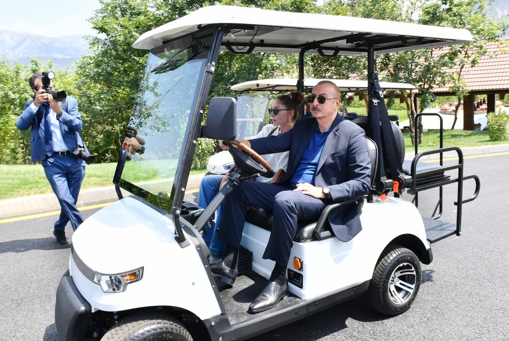 Президент Ильхам Алиев и Первая леди Мехрибан Алиева приняли участие в открытии отеля Basqal Resort & Spa в Исмаиллы (ФОТО/ВИДЕО)