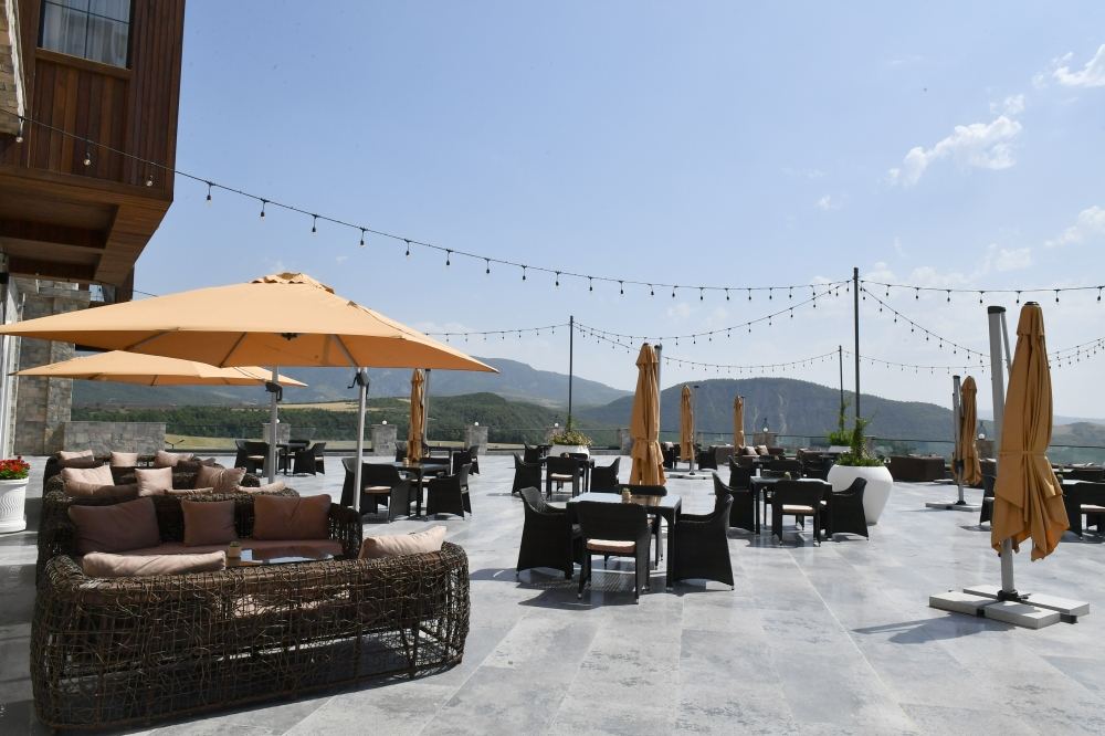 Президент Ильхам Алиев и Первая леди Мехрибан Алиева приняли участие в открытии отеля Basqal Resort & Spa в Исмаиллы (ФОТО/ВИДЕО)