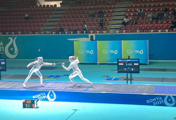 Азербайджанская спортсменка по фехтованию на саблях вышла в финал Исламиады (ФОТО)