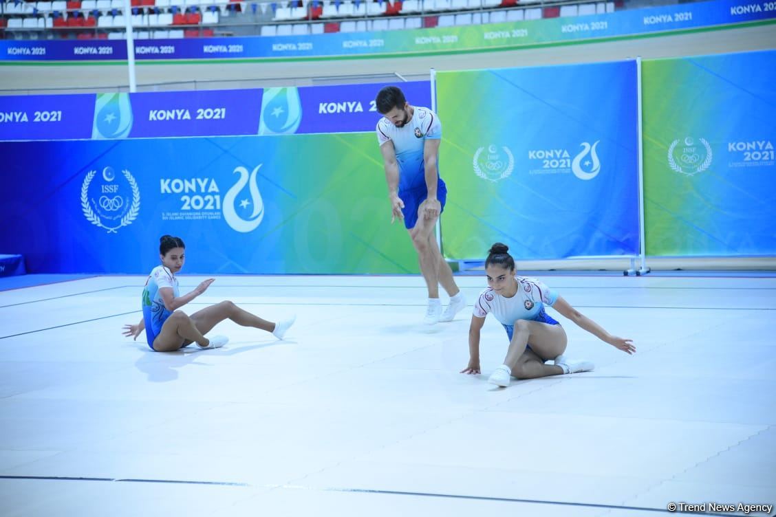 Трио азербайджанских гимнастов завоевало "серебро" Исламиады (ФОТО)