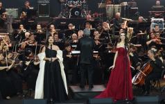 Президент Ильхам Алиев и Первая леди Мехрибан Алиева приняли участие в вечере памяти, посвященном 80-летнему юбилею Муслима Магомаева (ФОТО/ВИДЕО)