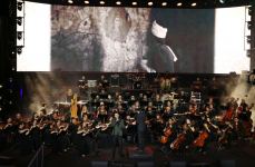 Президент Ильхам Алиев и Первая леди Мехрибан Алиева приняли участие в вечере памяти, посвященном 80-летнему юбилею Муслима Магомаева (ФОТО/ВИДЕО)