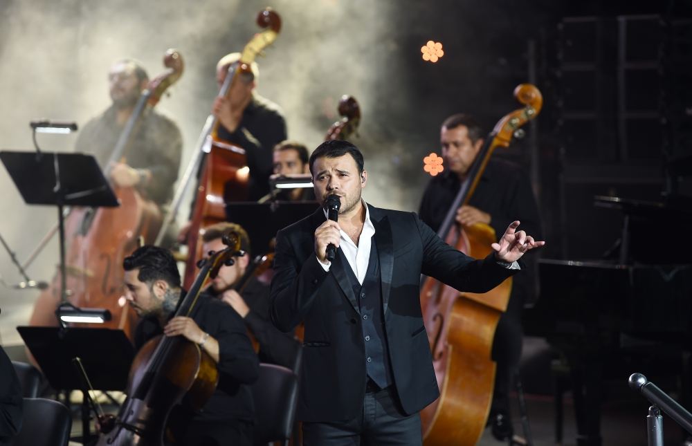 Президент Ильхам Алиев и Первая леди Мехрибан Алиева приняли участие в вечере памяти, посвященном 80-летнему юбилею Муслима Магомаева (ФОТО/ВИДЕО)