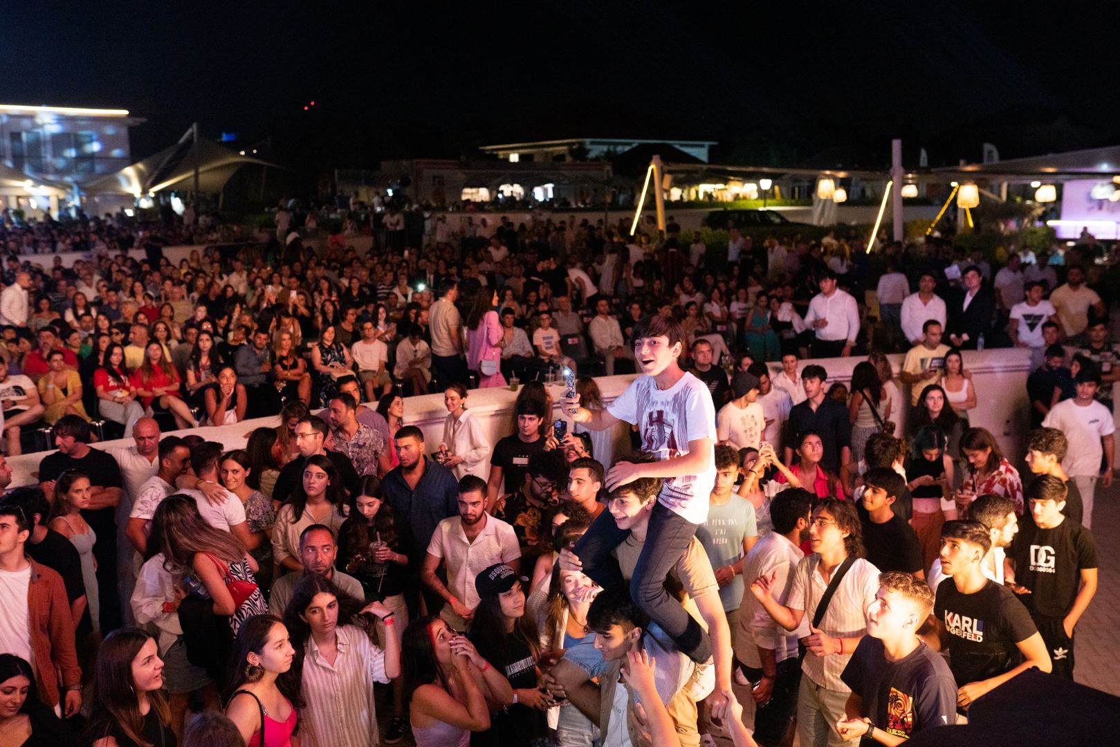 Потрясающий вечер в Sea Breeze с Эйюбом Ягубовым, Джаваном Зейналлы, Фуадом Мусаевым  и Натаван Джабизаде (ВИДЕО, ФОТО)