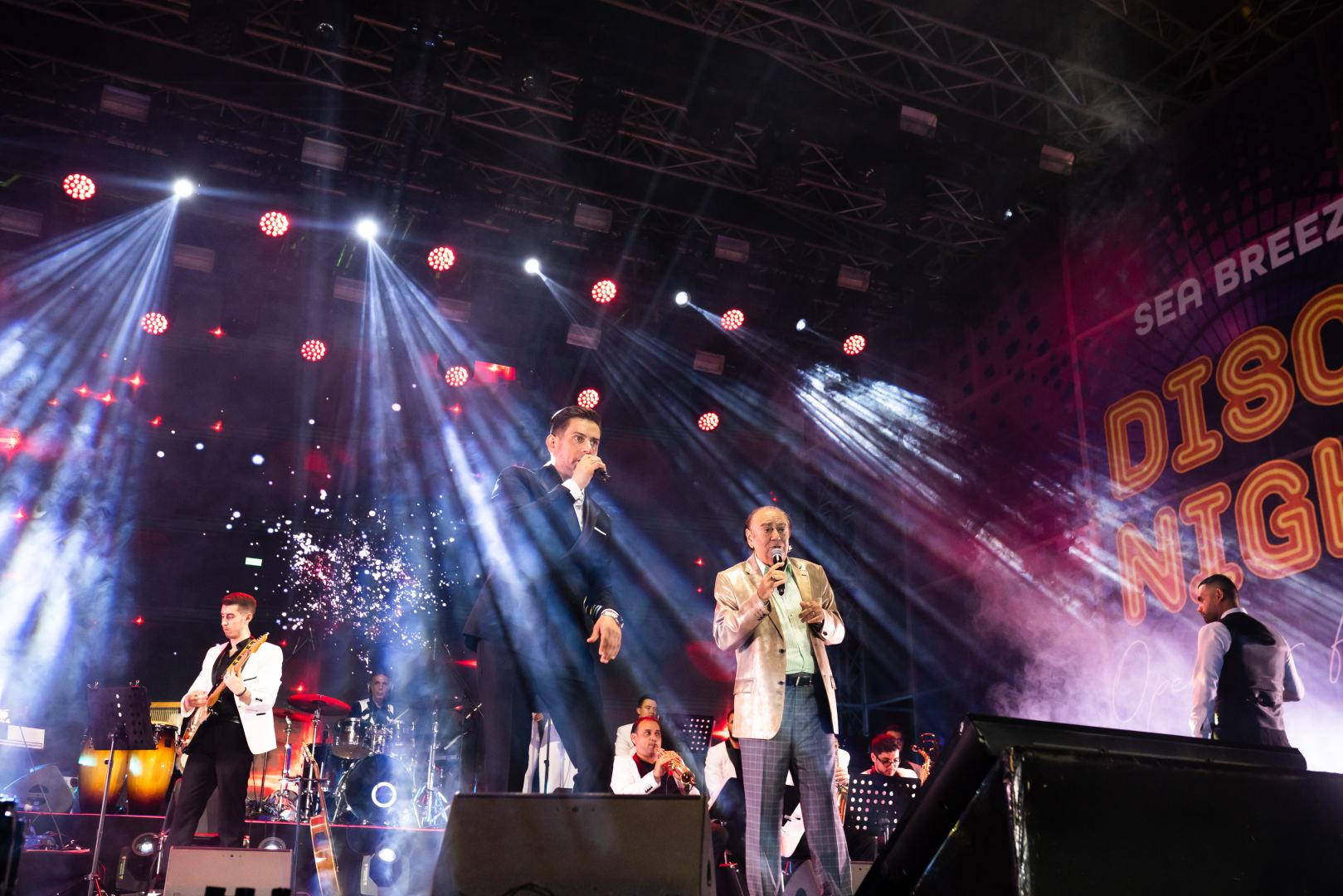 Потрясающий вечер в Sea Breeze с Эйюбом Ягубовым, Джаваном Зейналлы, Фуадом Мусаевым  и Натаван Джабизаде (ВИДЕО, ФОТО)