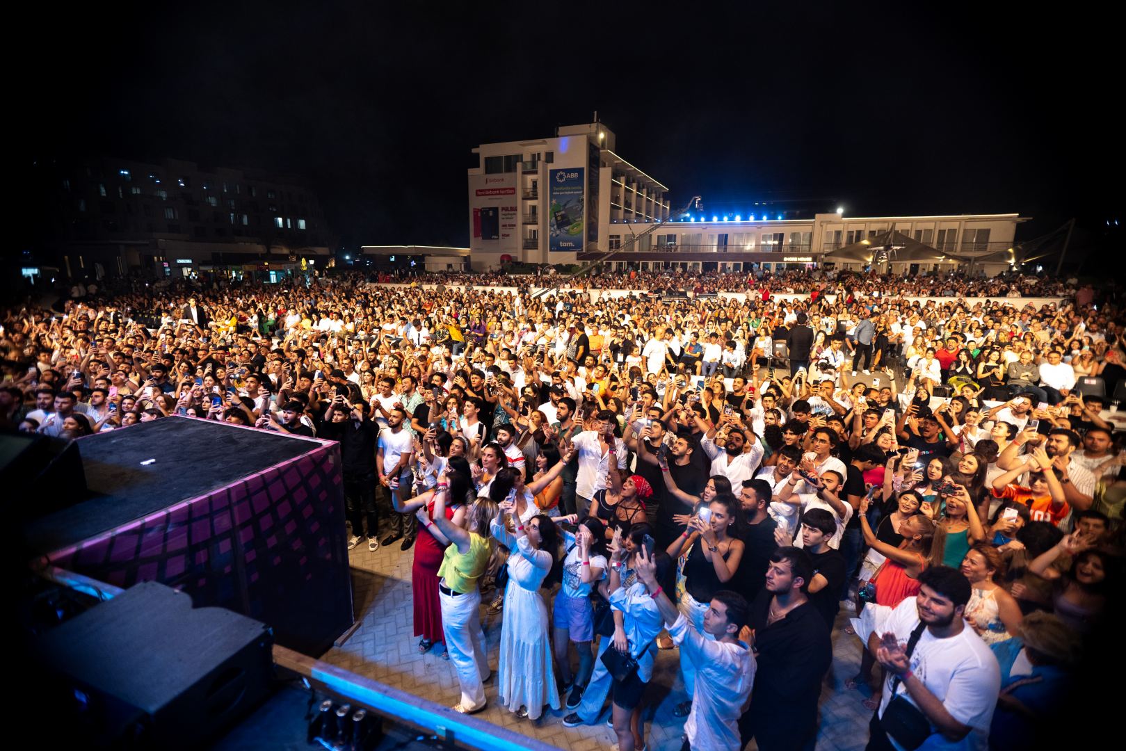 Потрясающий вечер в Sea Breeze с Эйюбом Ягубовым, Джаваном Зейналлы, Фуадом Мусаевым  и Натаван Джабизаде (ВИДЕО, ФОТО)