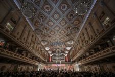 Молодежный симфонический оркестр Польши выступил в Германии под управлением азербайджанского дирижера (ФОТО)