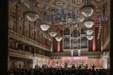 Молодежный симфонический оркестр Польши выступил в Германии под управлением азербайджанского дирижера (ФОТО)