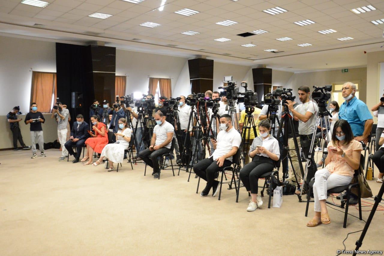 Министерство науки и образования Азербайджана провело брифинг (ФОТО/ВИДЕО)