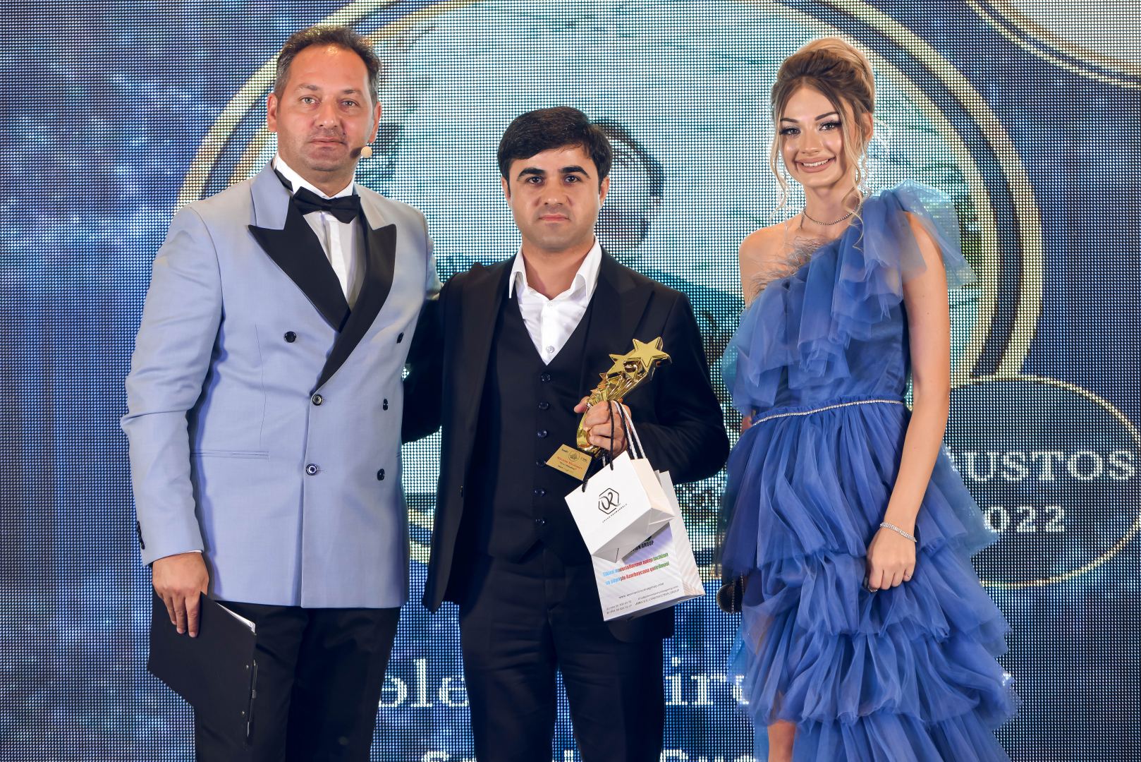 В Баку впервые прошла церемония награждения проекта Golden Summit Awards - Altın Zirvə (ФОТО)