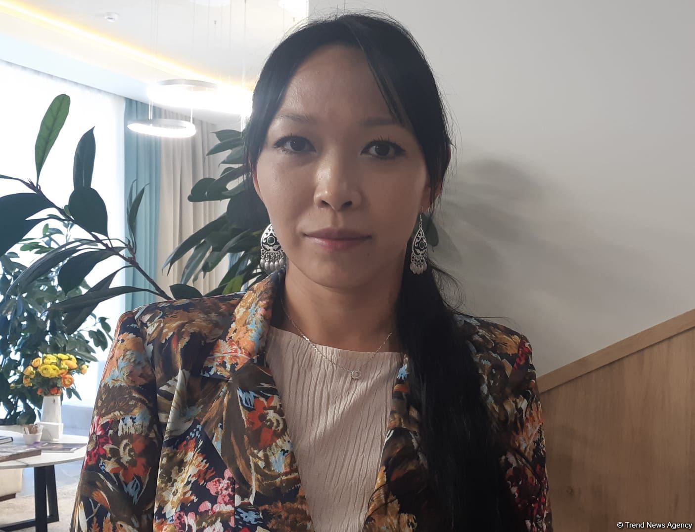 Мне очень понравилась природа и архитектура города Шуша – художница из Казахстана