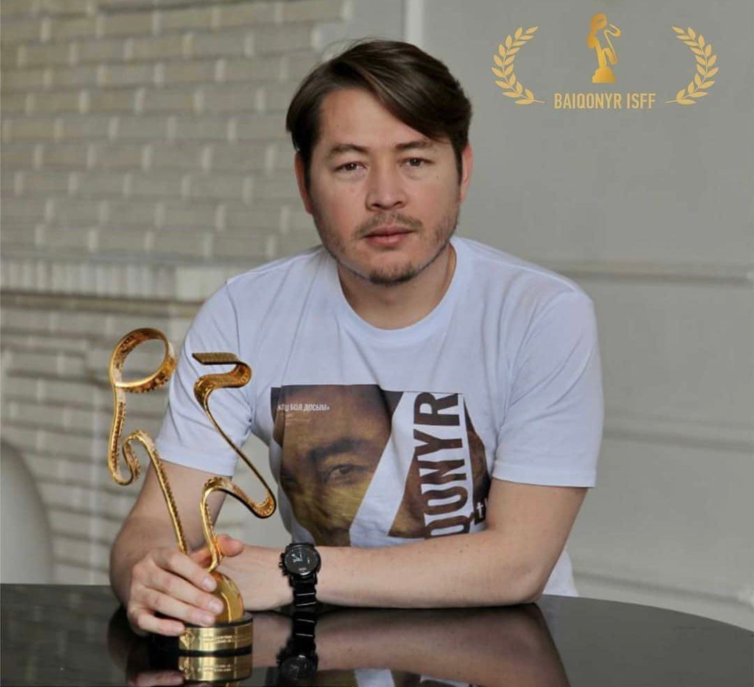 Азербайджанский вояж в Казахстан. Мы не можем их видеть, потому что они не делятся ничем в социальных сетях  (ФОТО)