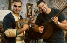 Ичеришехер, бульвар и азербайджанские национальные инструменты – Как сын Жан-Клода Ван Дамма проводит время в Баку  (ФОТО)