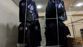 До конца учебного года роста цен на школьную форму не ожидается - репортаж из Бакинского швейного дома